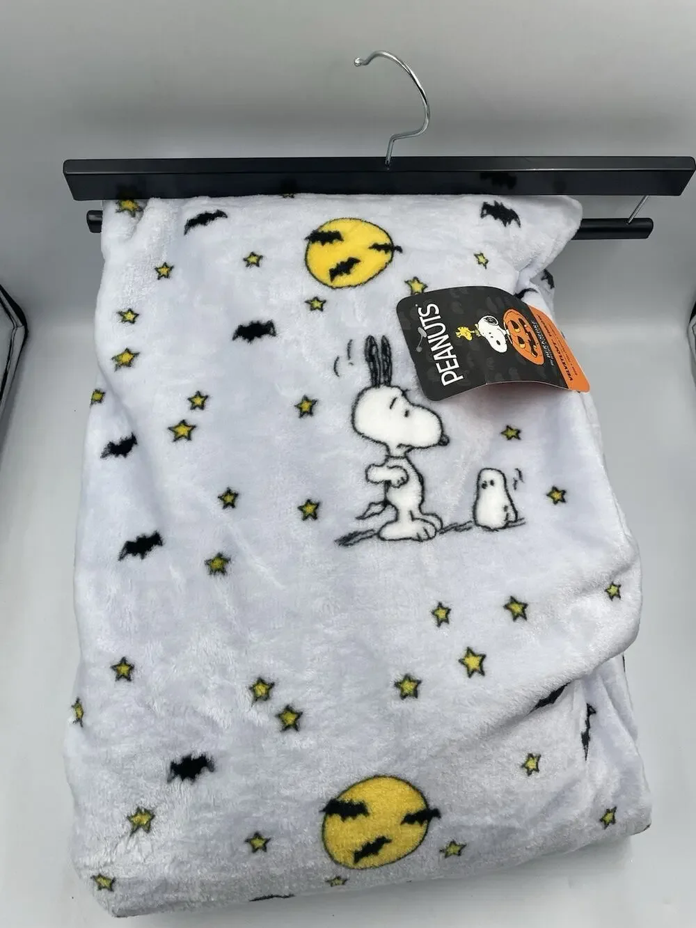 Peanuts Snoopy Halloween Ghosts & Bats Throw Blanket 60x70 NWT